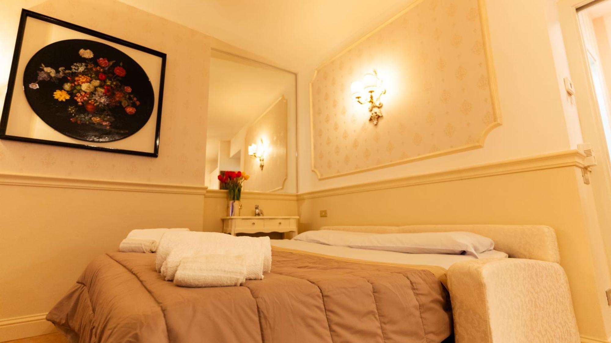 New Cozy Apartment - City Centre Lecco Exterior foto